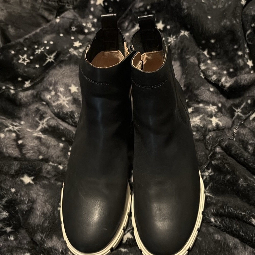 Women’s Faux leather boots size 9 - Picture 5 of 6